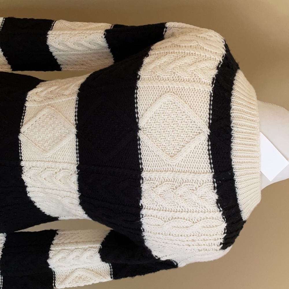 J. Crew Women Sweater, Size Small, Black & Beige - Picture 7 of 8